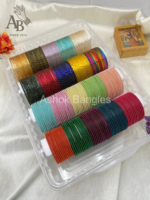 Luxurious Bangle Box in 2 Designs & 20 Colors - Rain Drop & Star - 067