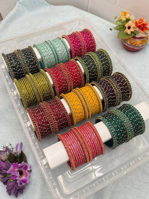 Luxurious 11 Colors Square Cut Design With Sparkle Kada Glass Bangle Box - 075